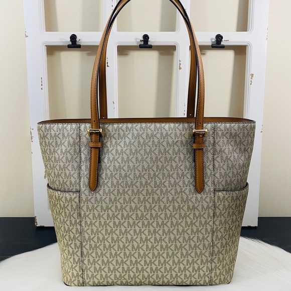 MK Signature Logo Large Tote - Picture 2 of 8
